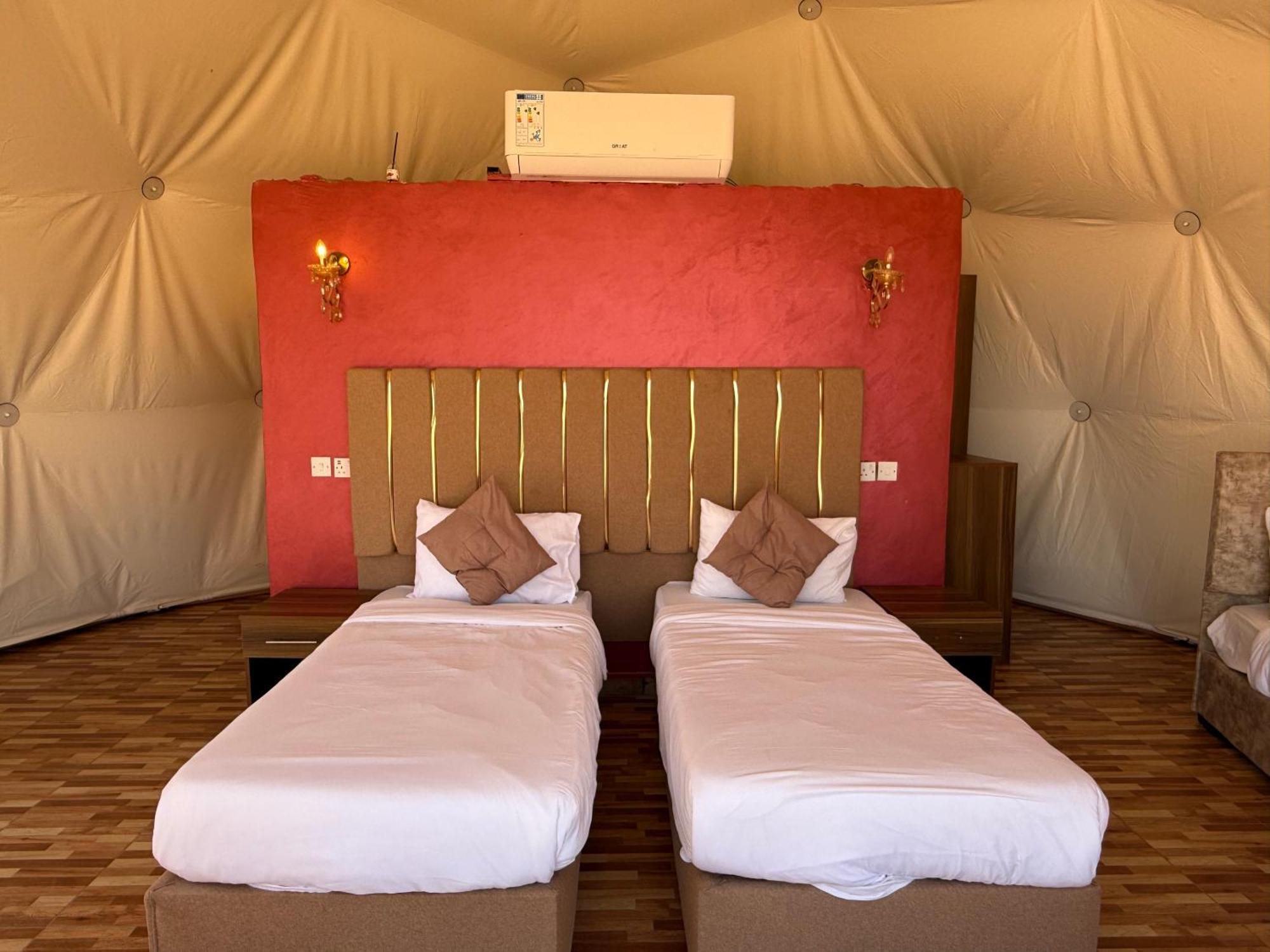 Rum Luxury Camp 瓦迪拉姆 外观 照片